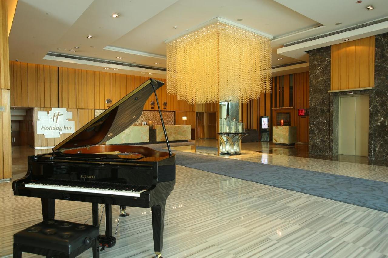 Holiday Inn New Delhi Mayur Vihar Noida By Ihg Ngoại thất bức ảnh Lobby