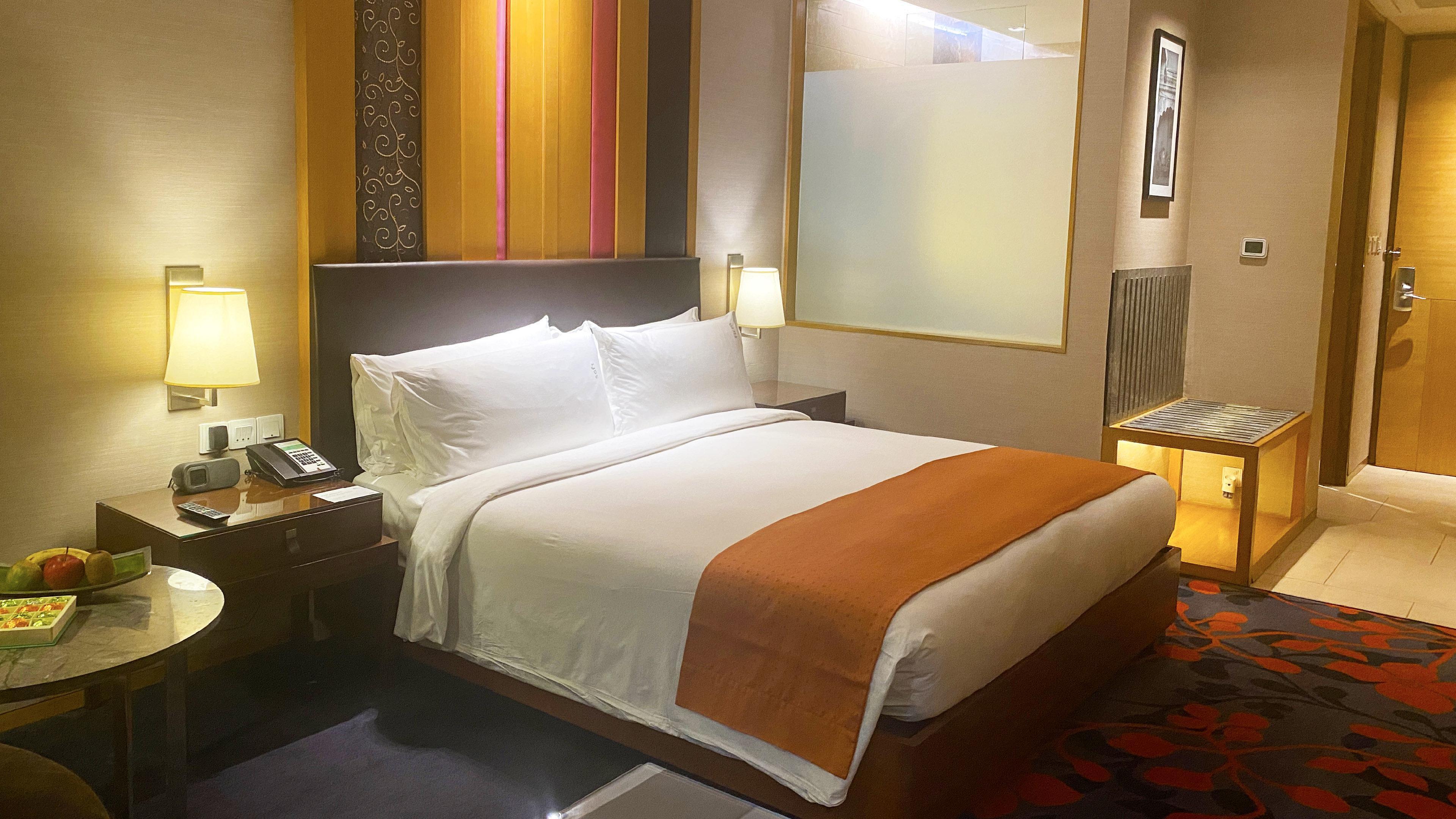 Holiday Inn New Delhi Mayur Vihar Noida By Ihg Ngoại thất bức ảnh A room at the hotel
