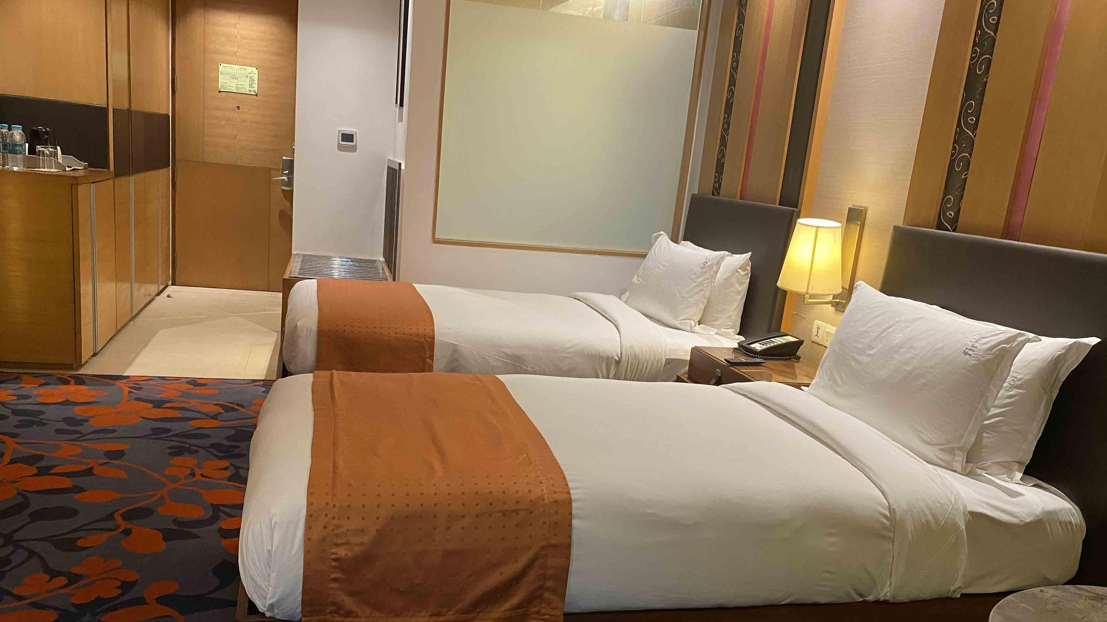 Holiday Inn New Delhi Mayur Vihar Noida By Ihg Ngoại thất bức ảnh Deluxe room