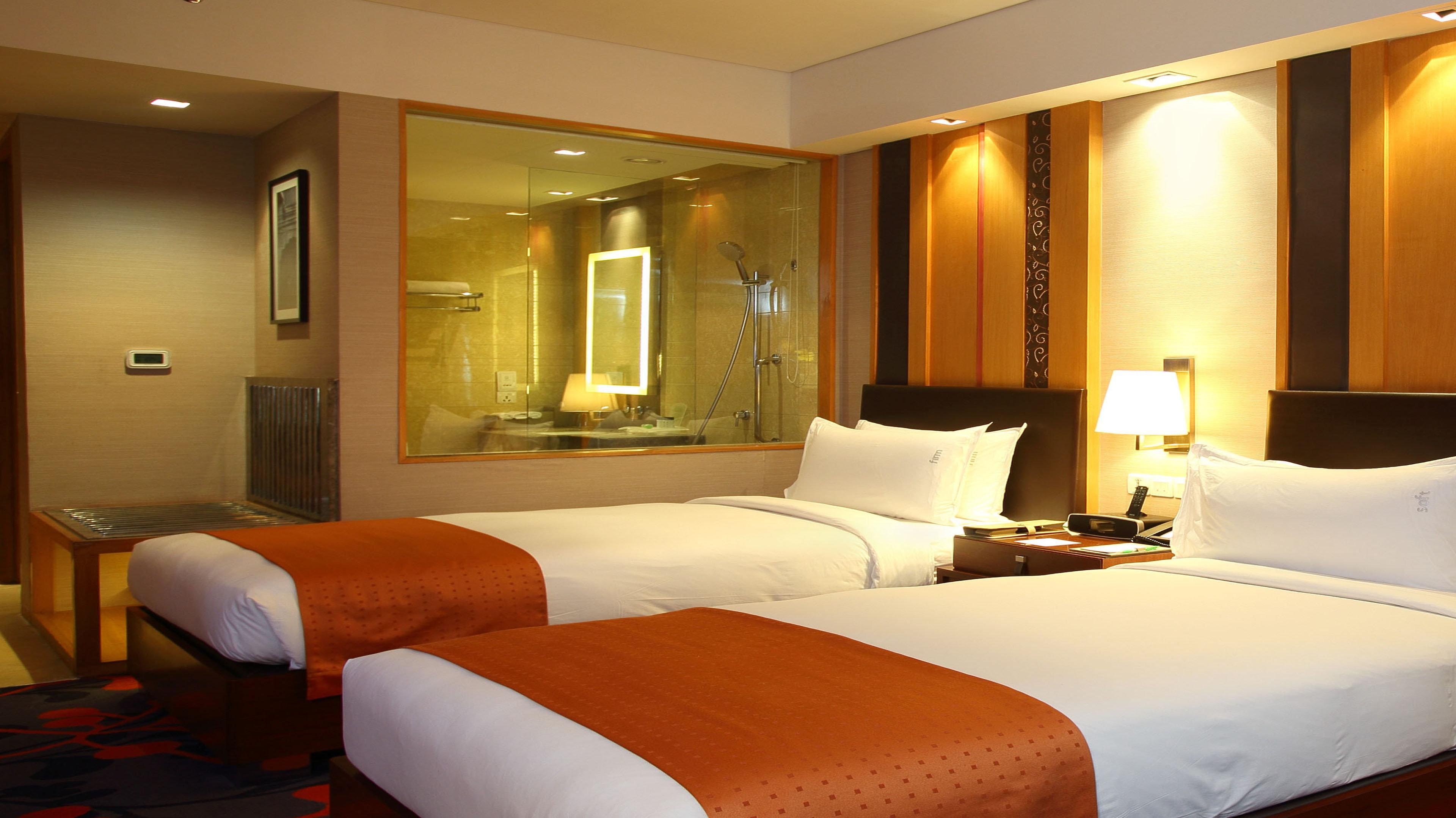 Holiday Inn New Delhi Mayur Vihar Noida By Ihg Ngoại thất bức ảnh A room at the hotel