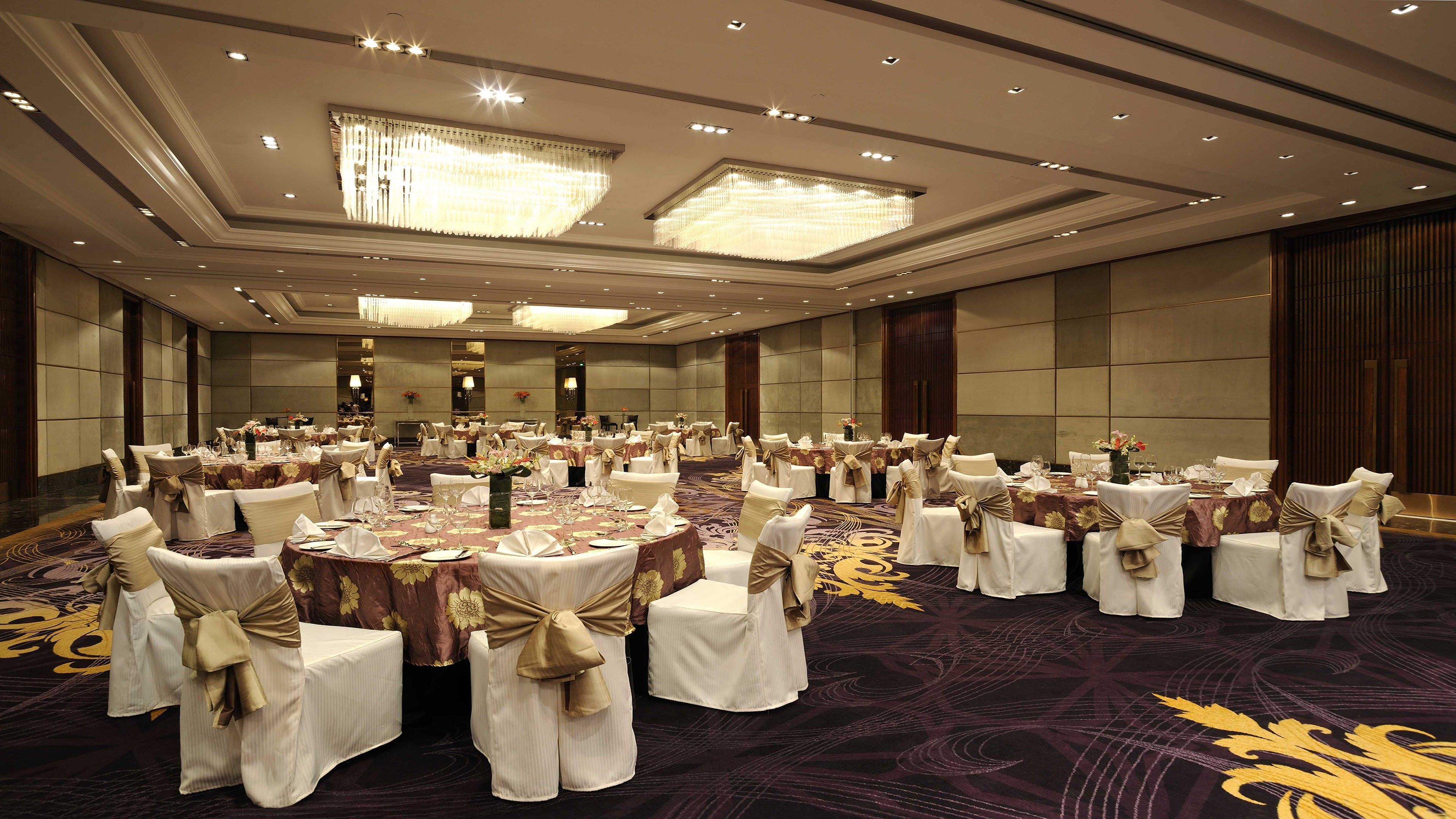 Holiday Inn New Delhi Mayur Vihar Noida By Ihg Ngoại thất bức ảnh The ballroom